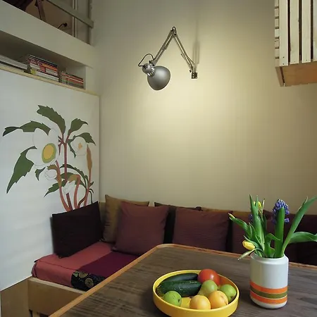 V12 Design Apartment Mailand