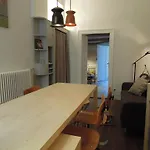 V12 Design Apartman