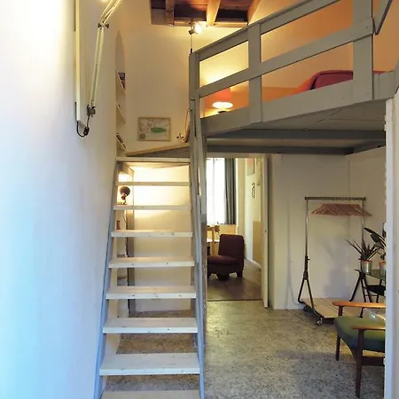 V12 Design Apartment